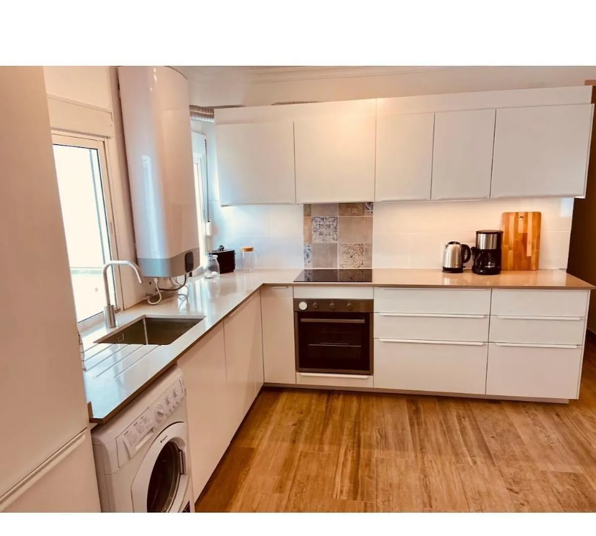 Superb Centre Town Apartment, 2 Bedrm, 2 Bathrm Fuengirola Apartment